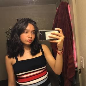 Meet your Posher, Alejandra